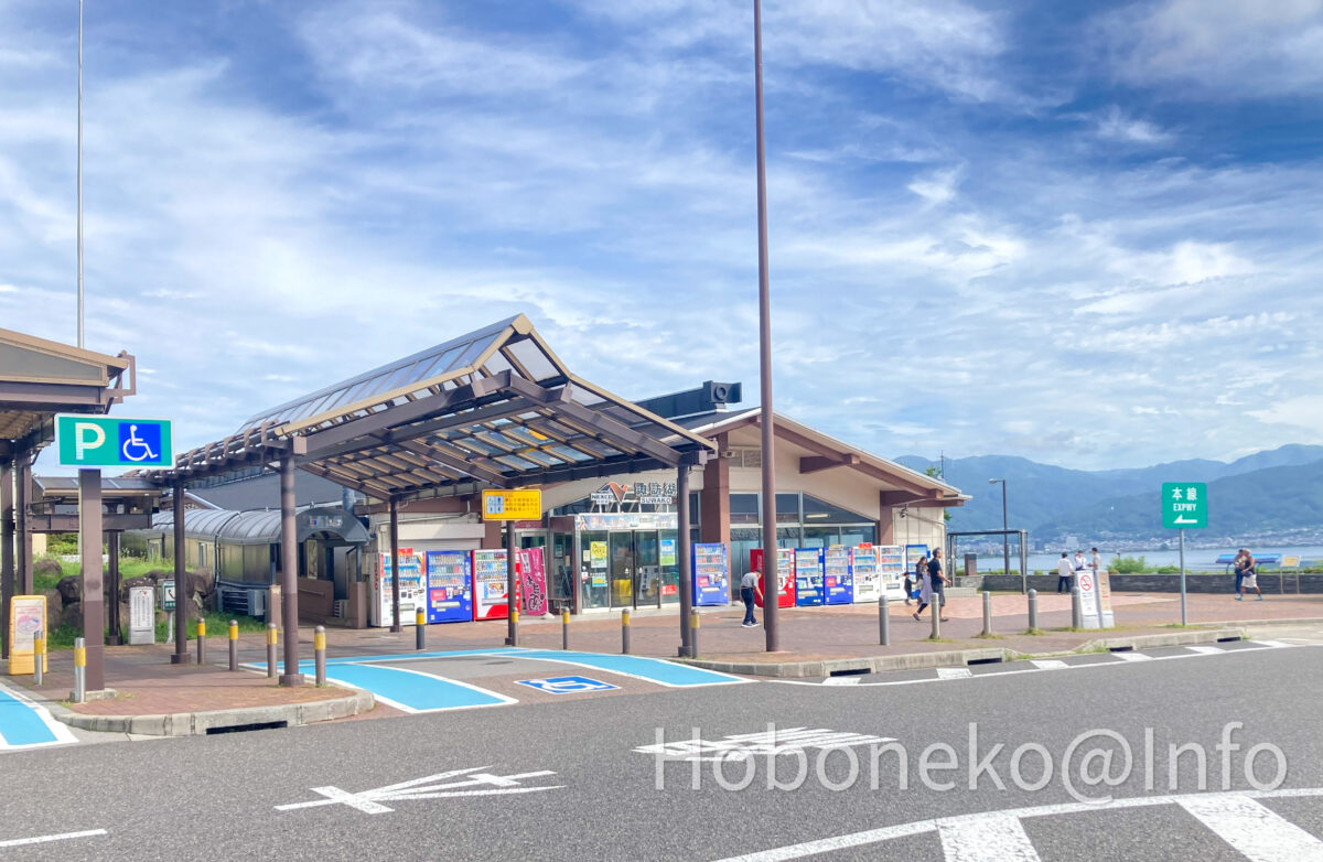 相模湖SA下り。駐車場や歩道も広く、見晴らしがいい